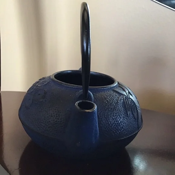 NEW Unity Tetsubin Cast Iron Blue Bamboo Teapot - Picture 4 of 7